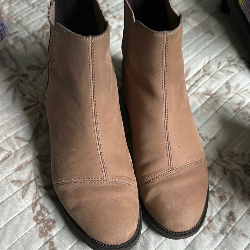 TOMS Tan Leather Ankle Boots
